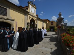 020-Chapitre_2025-Messe_solennelle_Mardi-Gricigliano_20250826_130112