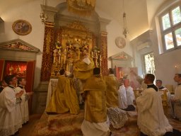 030-Chapitre_2025-Messe_pontificale_Mercredi-Gricigliano_20250827_120158