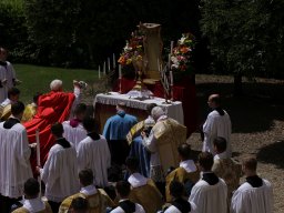 062-FeteDieu-Gricigliano_2026-06-04_12-00-54_4094
